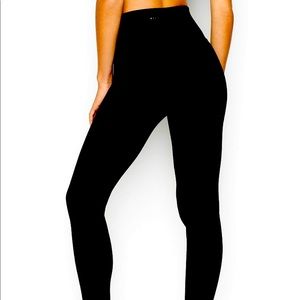 Victoria’s Secret leggings